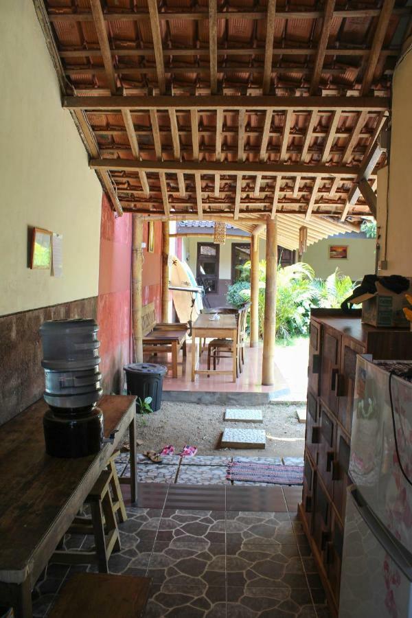 Appartamento Harrys Oceanhouse 2 Pacitan Esterno foto