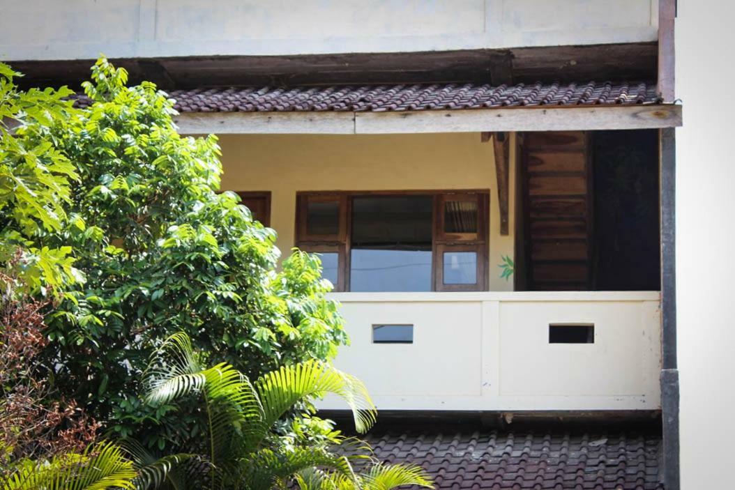 Appartamento Harrys Oceanhouse 2 Pacitan Esterno foto