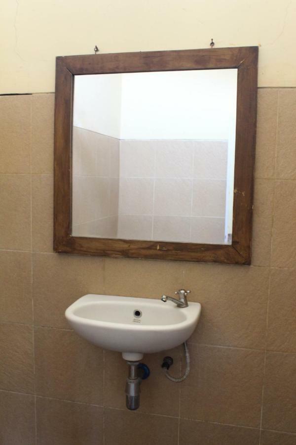 Appartamento Harrys Oceanhouse 2 Pacitan Esterno foto