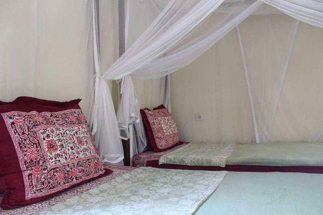 Appartamento Harrys Oceanhouse 2 Pacitan Esterno foto